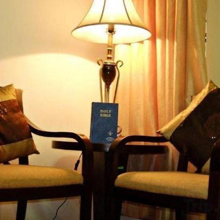 D' Leonor Hotel Davao Екстер'єр фото