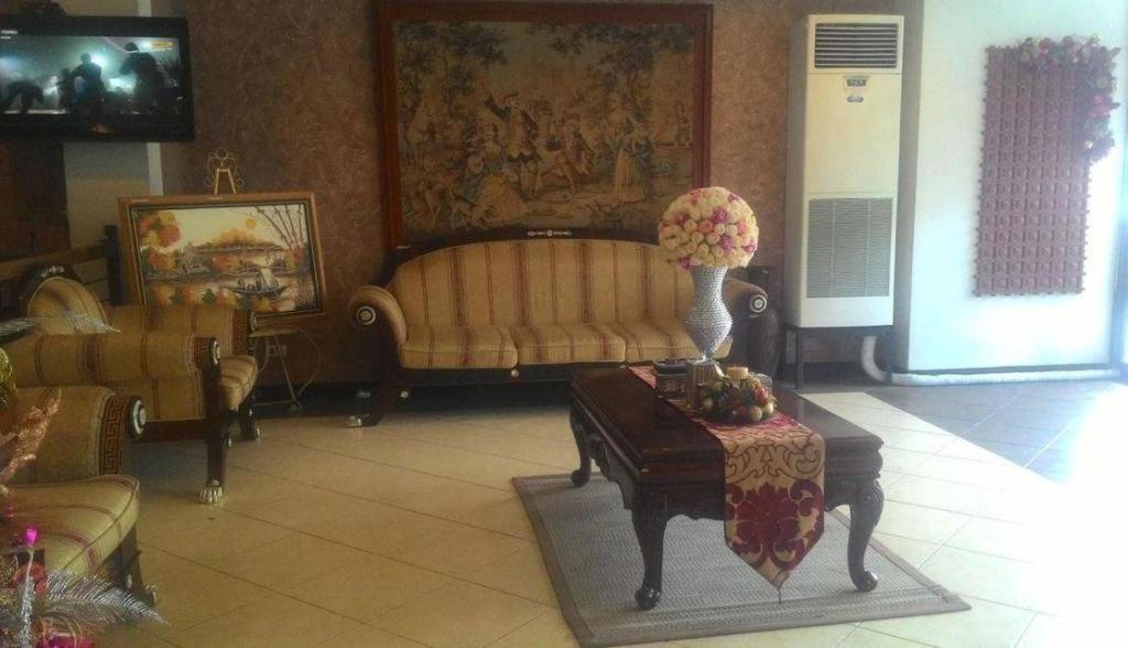 D' Leonor Hotel Davao Екстер'єр фото