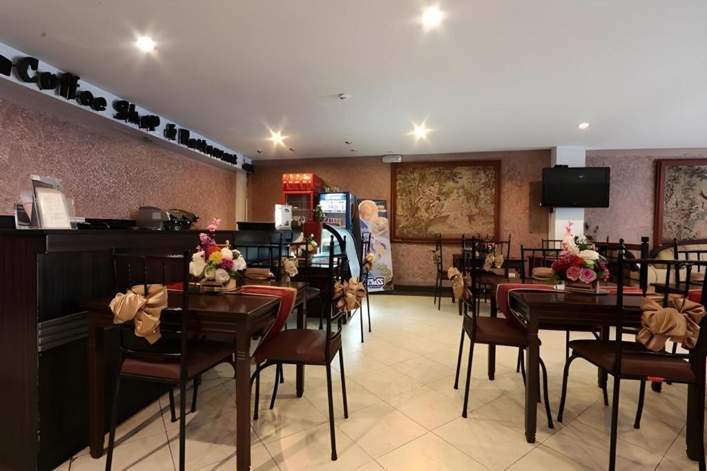 D' Leonor Hotel Davao Екстер'єр фото