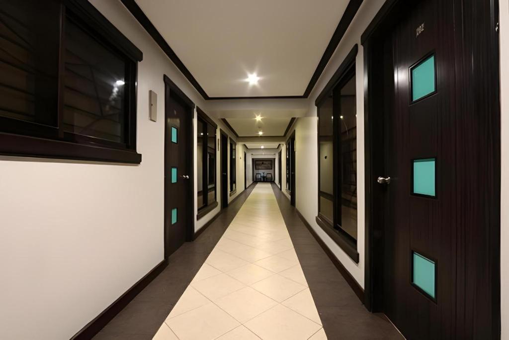 D' Leonor Hotel Davao Екстер'єр фото
