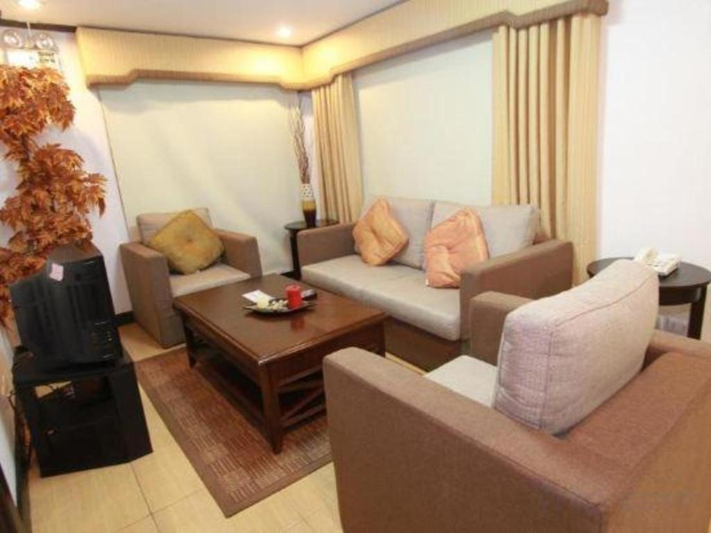 D' Leonor Hotel Davao Екстер'єр фото