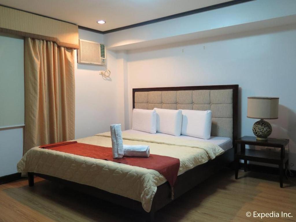 D' Leonor Hotel Davao Екстер'єр фото