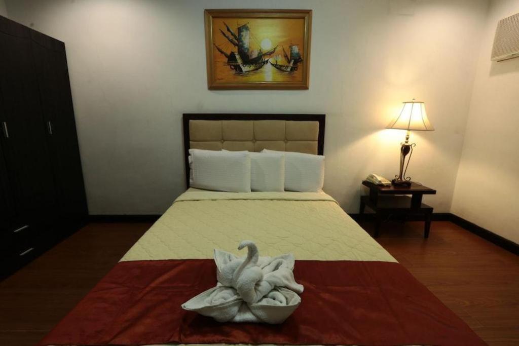 D' Leonor Hotel Davao Екстер'єр фото