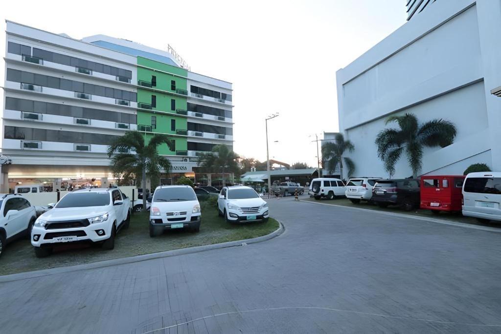 D' Leonor Hotel Davao Екстер'єр фото