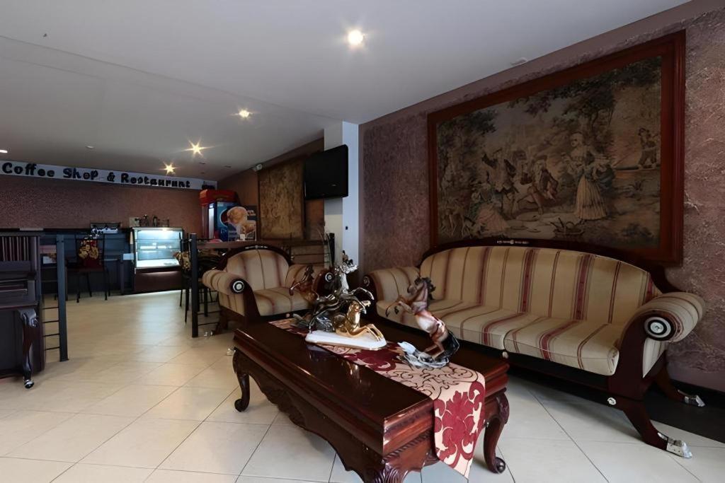 D' Leonor Hotel Davao Екстер'єр фото